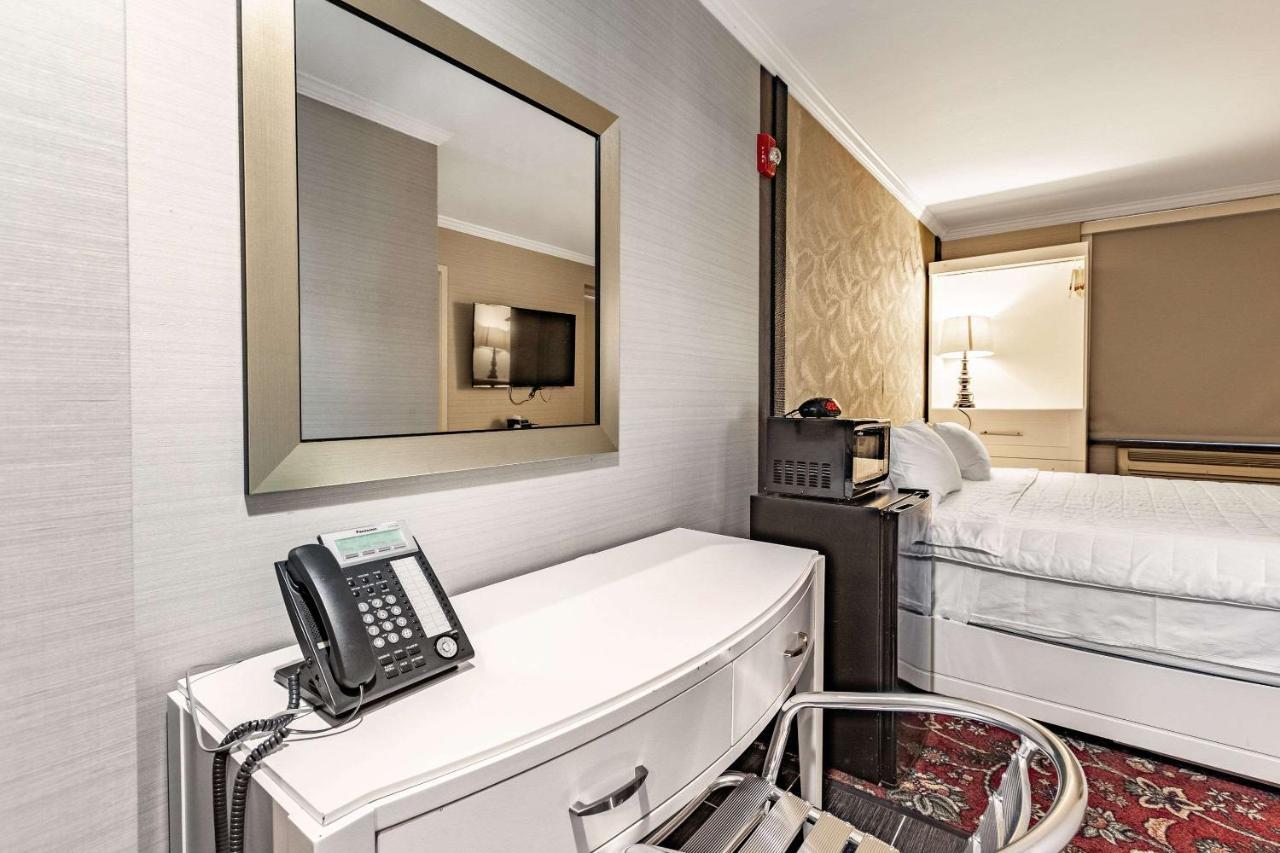 Umbrella Hotel Brooklyn New York Exterior photo
